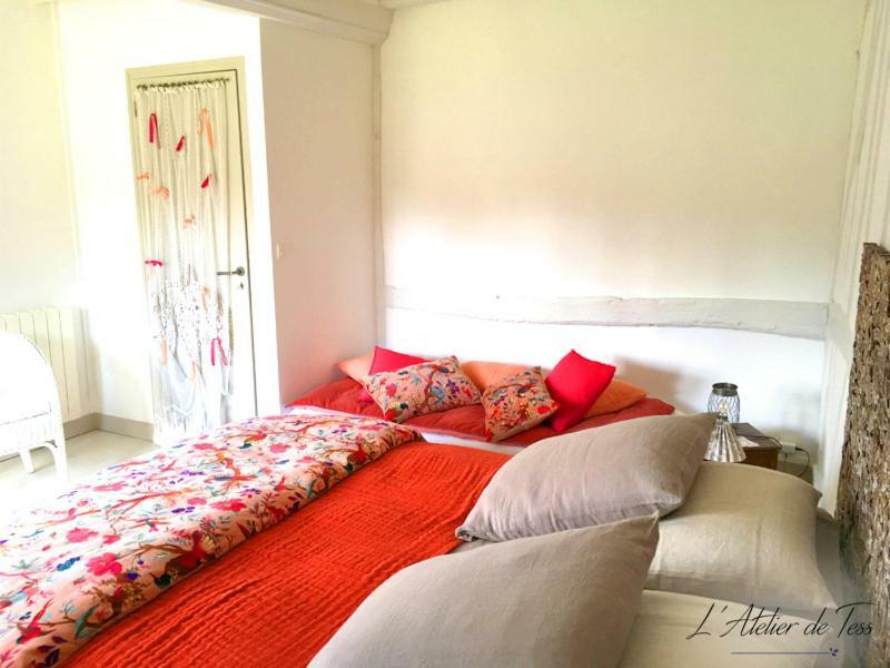 L'Atelier De Tess Bed & Breakfast Le Bec-Hellouin Exterior photo